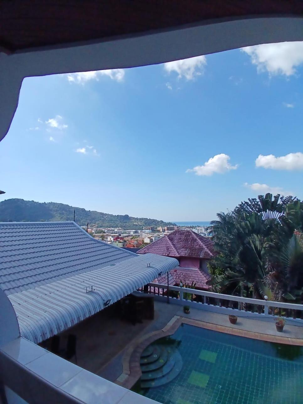 Aksarai Hotel Patong Luaran gambar