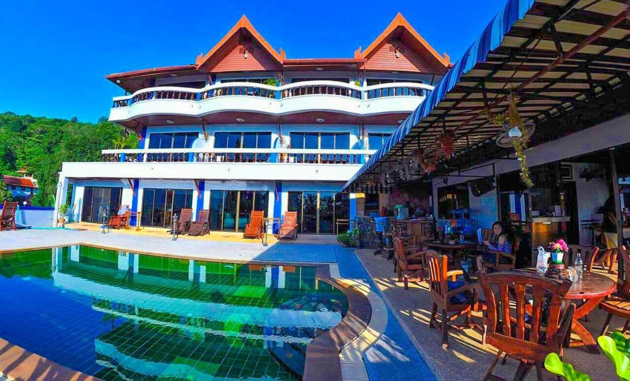 Aksarai Hotel Patong Luaran gambar