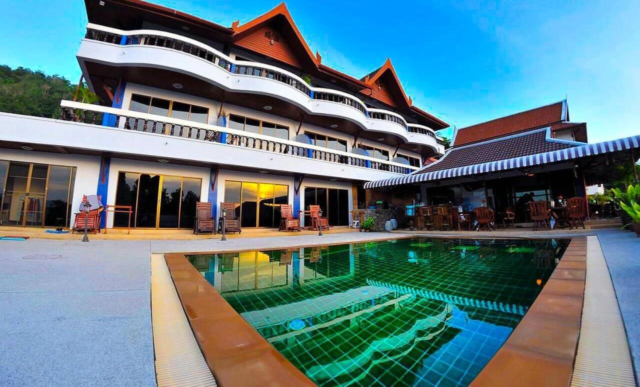 Aksarai Hotel Patong Luaran gambar