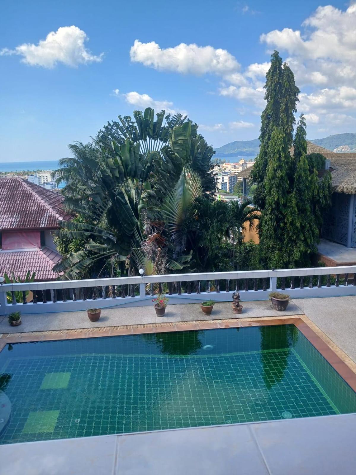 Aksarai Hotel Patong Luaran gambar